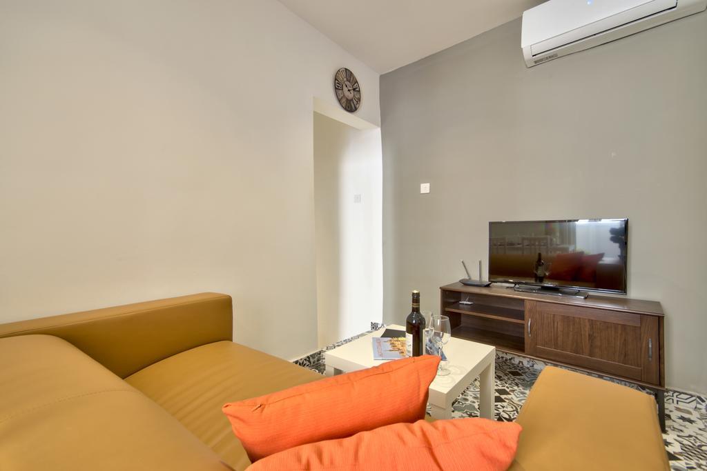 Central Valletta Two Bedroom Apartment Valeta Exterior foto